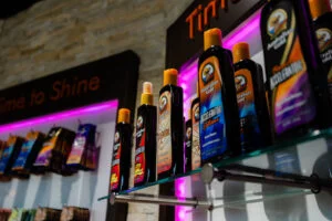 How to Choose the Best Tanning Lotion (Accelerator vs Intensifier vs Bronzer vs Extender)